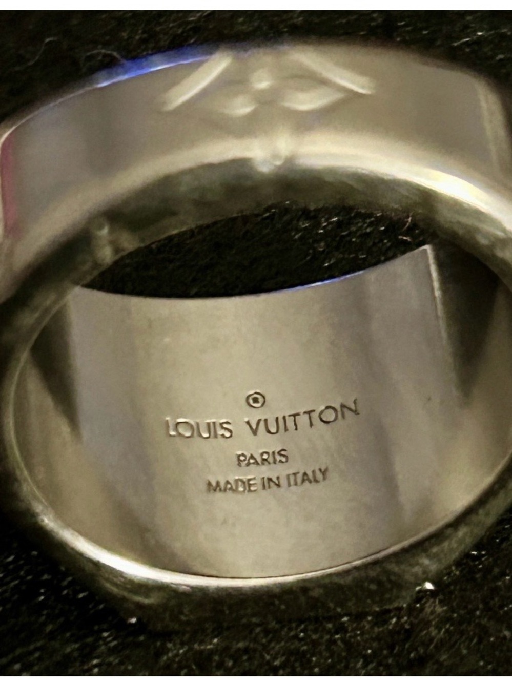 Louis Vuitton Polished Silver Monogram Signet Ring - Picture 9 of 11